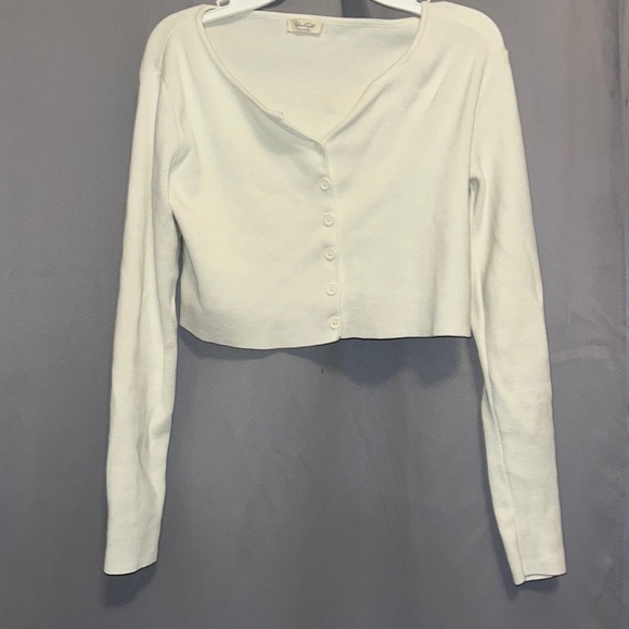 brandy Melville/John Galt white cropped “athelia cropped cardigan” fits S/M - Picture 1 of 4